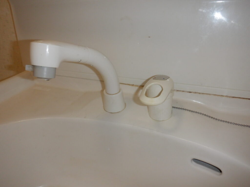 TOTO　TL385CG　洗面洗髪ｼｬﾜｰ水栓　　ｼｬﾜｰﾎｰｽ水漏れ修理方法（ｼｬﾜｰﾎｰｽﾕﾆｯﾄ交換）