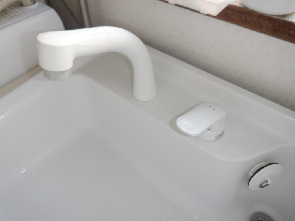 TOTO　TL362ERB　洗面台ｼﾝｸﾞﾙﾚﾊﾞｰ洗髪水栓　水漏れ修理(ｶｰﾄﾘｯｼﾞ交換手順）　他、修理部品の記載有り　※洗面台　Ｖｼﾘｰｽﾞ