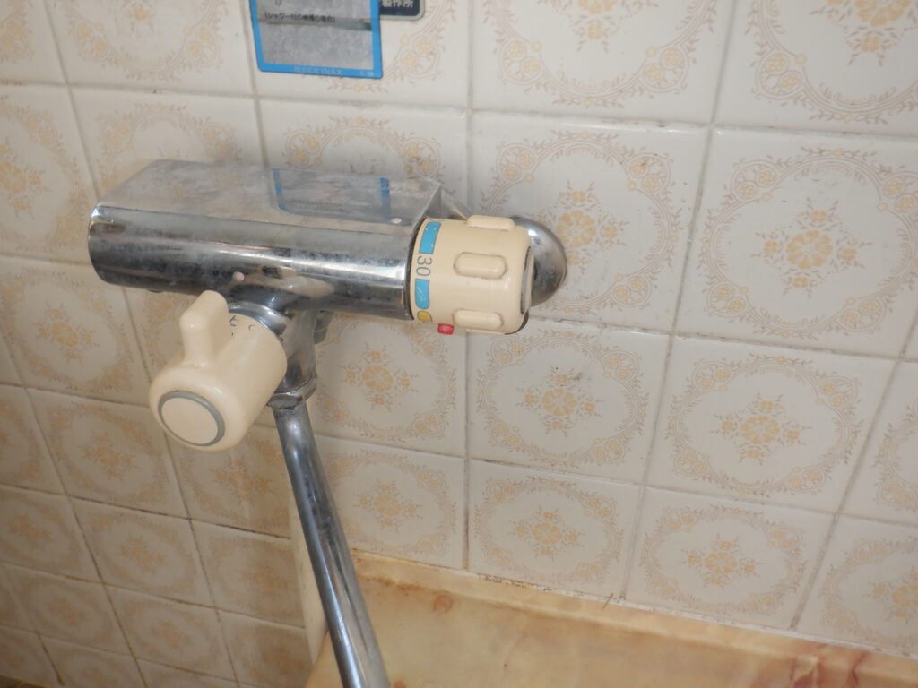 INAX　BF-5145T　壁付ｻｰﾓｽﾀｯﾄ付ｼｬﾜｰﾊﾞｽ水栓（修理部品廃盤多数）<水が止まらない・温度調節が出来ない>　水栓本体交換方法