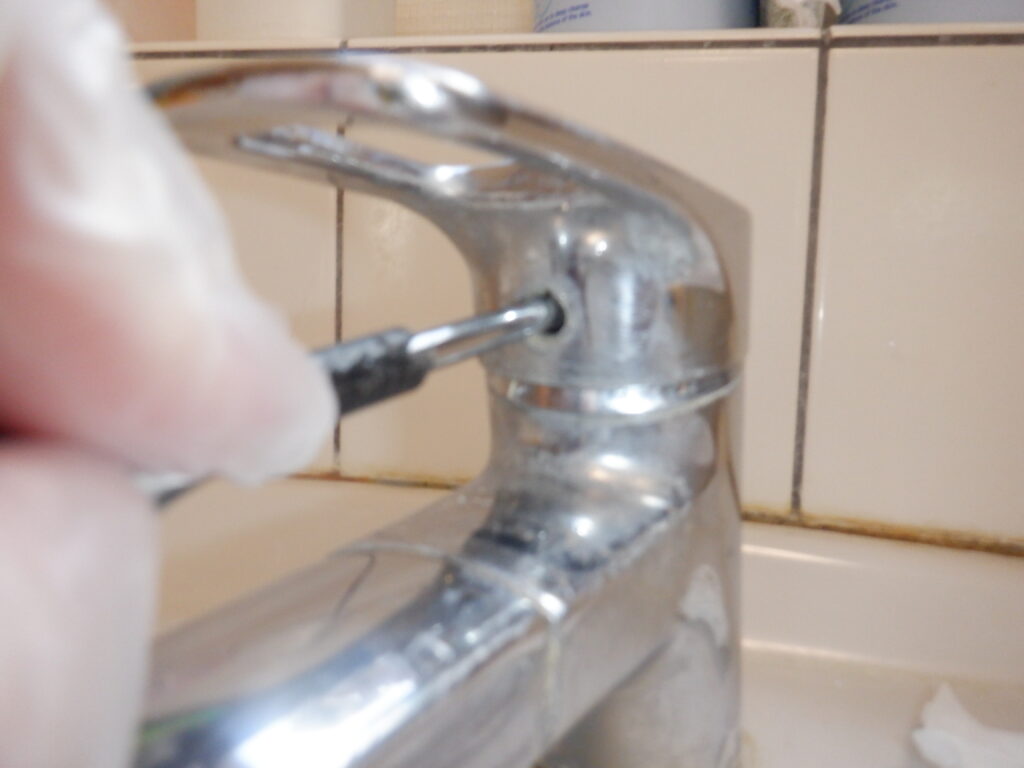TOTO　TLHG31D　洗面台付ｼﾝｸﾞﾙﾚﾊﾞｰ水栓　水漏れ修理方法(ﾊﾞﾙﾌﾞｶｰﾄﾘｯｼﾞ交換手順）※他、修理部品の記載有り