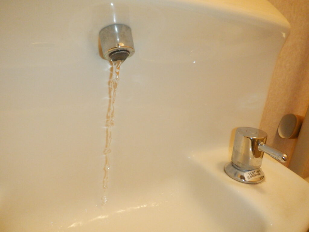 TOTO　TL871AFR　手洗器用水栓　水漏れ修理方法（開閉ﾊﾞﾙﾌﾞ部交換手順）※手洗器　TOTO　L870