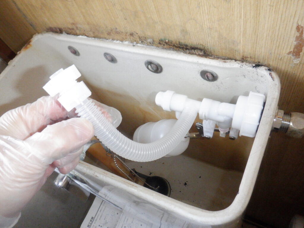 TOTO　S514D　手洗付平付ﾛｰﾀﾝｸ　水漏れ修理方法（ﾎﾞｰﾙﾀｯﾌﾟ･ﾌﾛｰﾄﾊﾞﾙﾌﾞ交換手順）