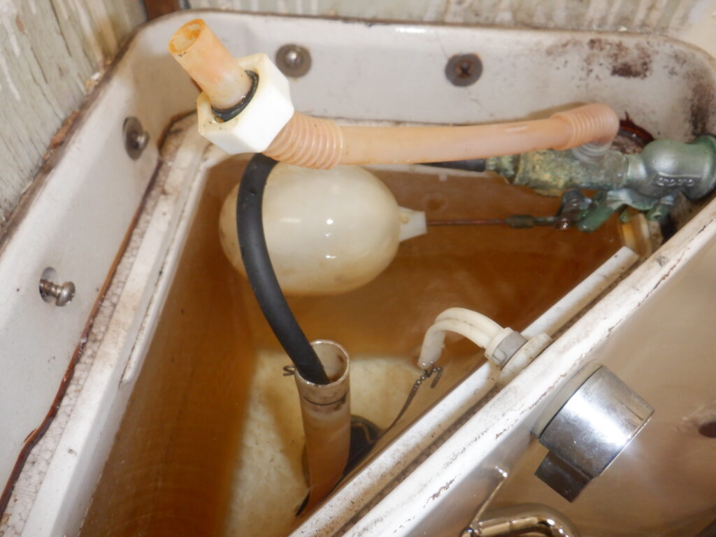 TOTO　S536B　手洗付隅付ﾛｰﾀﾝｸ　水漏れ修理方法（ﾎﾞｰﾙﾀｯﾌﾟ・ﾌﾛｰﾄﾊﾞﾙﾌﾞ交換手順）