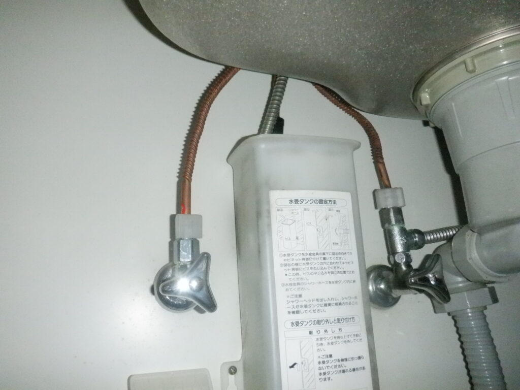 MYM　FM275-003　台付ｼﾝｸﾞﾙ・ﾊﾝﾄﾞｼｬﾜｰ水栓（ﾔﾏﾊｼｽﾃﾑｷｯﾁﾝ等）水漏れ修理（水栓本体交換手順）