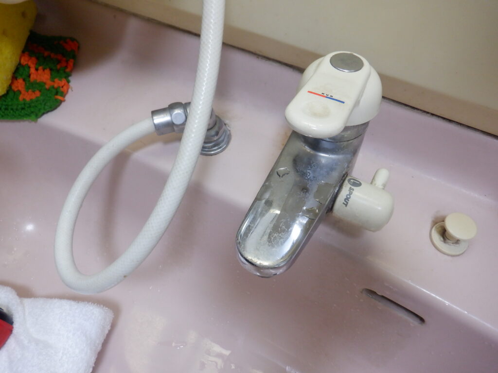 KVK　KF309NF2-3、KF309AF2-3 洗面洗髪ｼｬﾜｰ水栓　水漏れ修理方法（ｶｰﾄﾘｯｼﾞ交換手順）※ｸﾘﾅｯﾌﾟ洗面化粧台