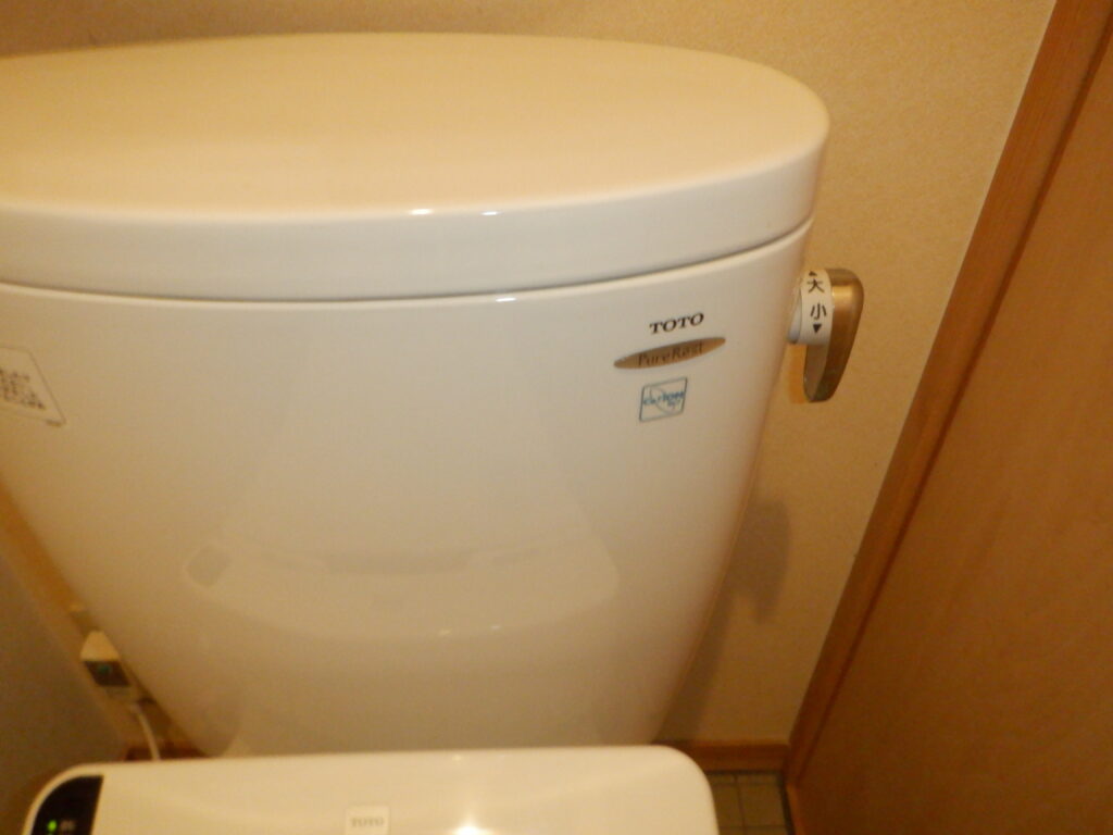 TOTO　SH110BA(S)　ﾄｲﾚ手洗い無ﾛｰﾀﾝｸ水漏れ修理方法（ﾎﾞｰﾙﾀｯﾌﾟ･排水弁交換手順）※手洗い付　SH111BA(S)も対象