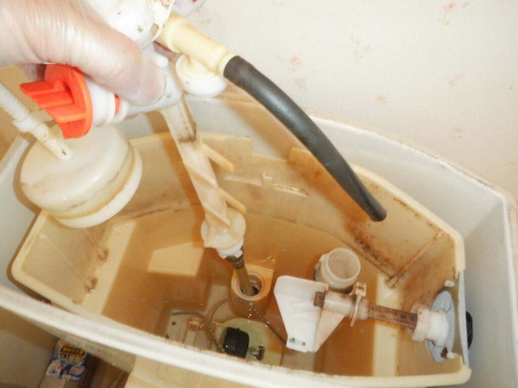 TOTO　SH31BA　手洗い付ﾛｰﾀﾝｸ　水が止まらない・水が流れない　修理方法（ﾎﾞｰﾙﾀｯﾌﾟ・排水弁交換手順）　※手洗い無し　SH30BAも対象