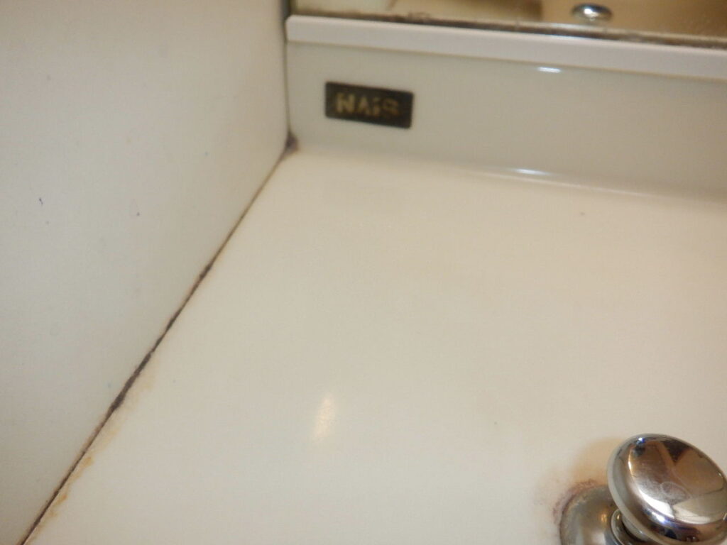 MYM　FA241-011　NAiS（ﾅｼｮﾅﾙ　松下電工）洗面化粧台