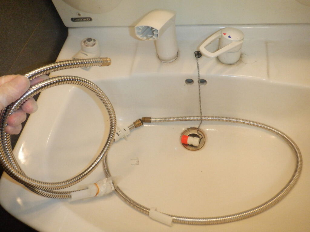 MYM　FM244U16　洗面洗髪ｼｬﾜｰ水栓　ｼｬﾜｰﾎｰｽ交換