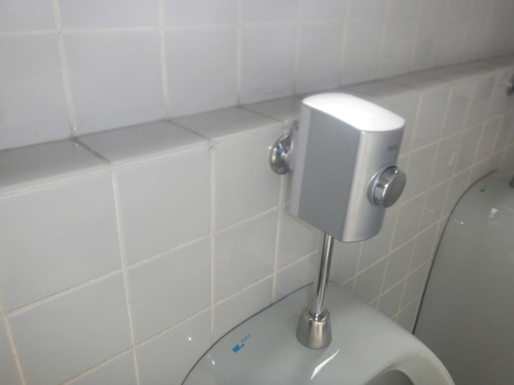 INAX(LIXIL) 小便器用フラッシュバルブ UF-3JT(2005年〜 )