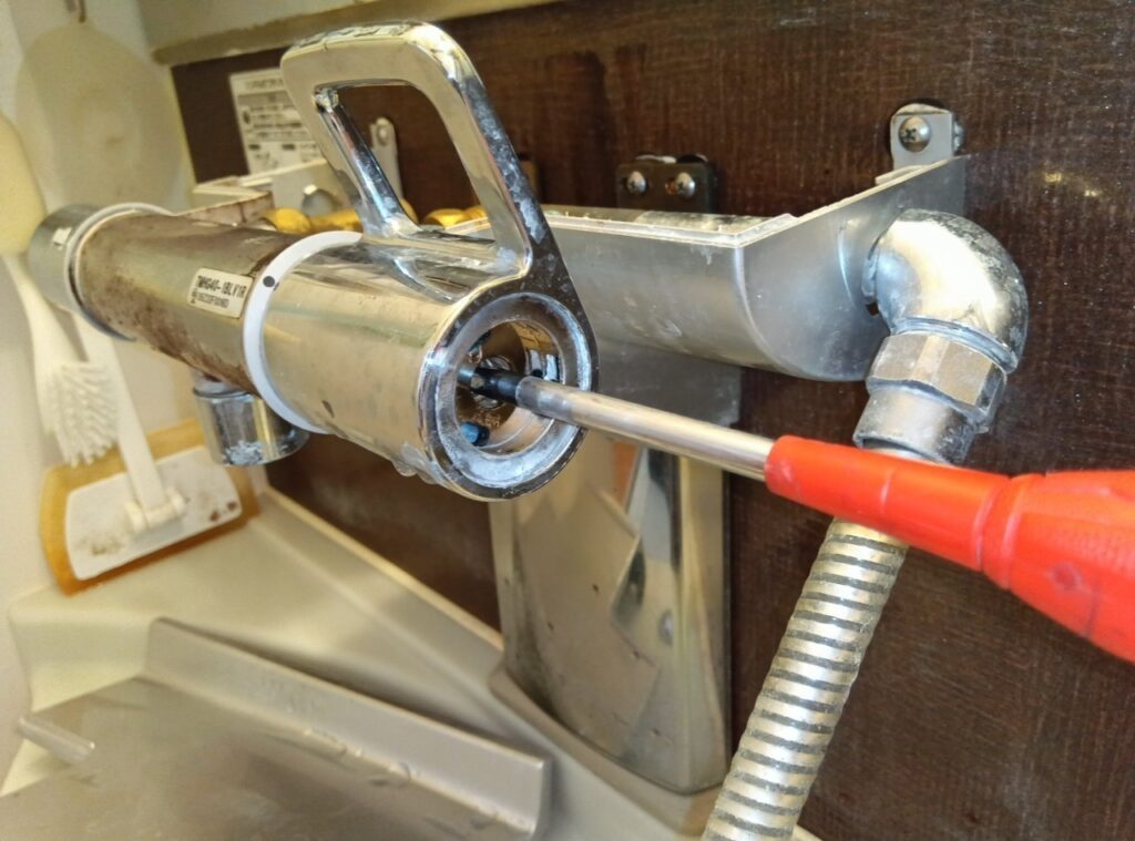 TOTO　THMG40-1BLV1(R)
※YAMAHAシステムバス仕様

開閉ﾊﾞﾙﾌﾞ部交換方法