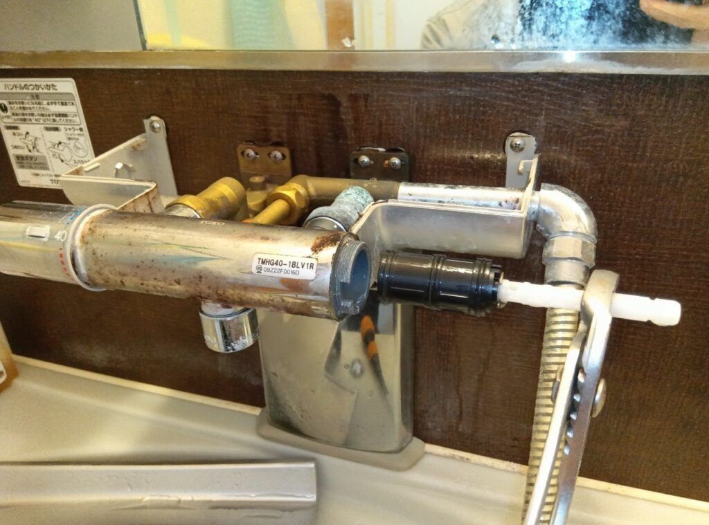 TOTO　THMG40-1BLV1(R)
※YAMAHAシステムバス仕様

開閉ﾊﾞﾙﾌﾞ部交換方法