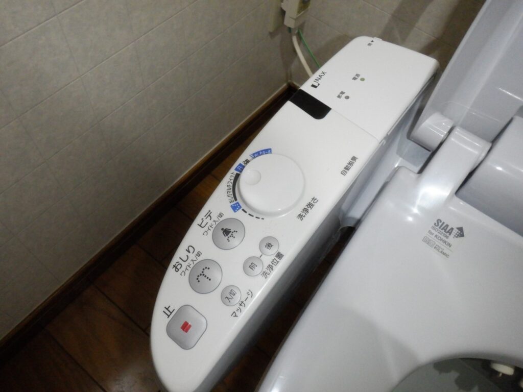 INAX シャワートイレK40タイプ CW-K41(2008-2013年)