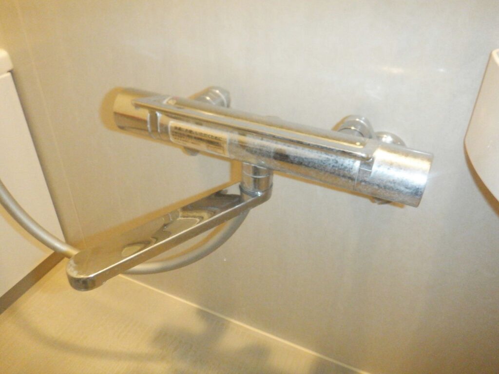 TOTO 壁付サーモスタット式シャワー水栓 TBV03415J(2018-2024年)