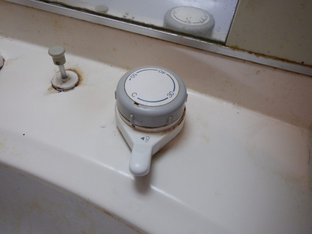 INAX　洗面ｻｰﾓｽﾀｯﾄ付洗髪ｼｬﾜｰ水栓　SF-31T（1991-2000年）