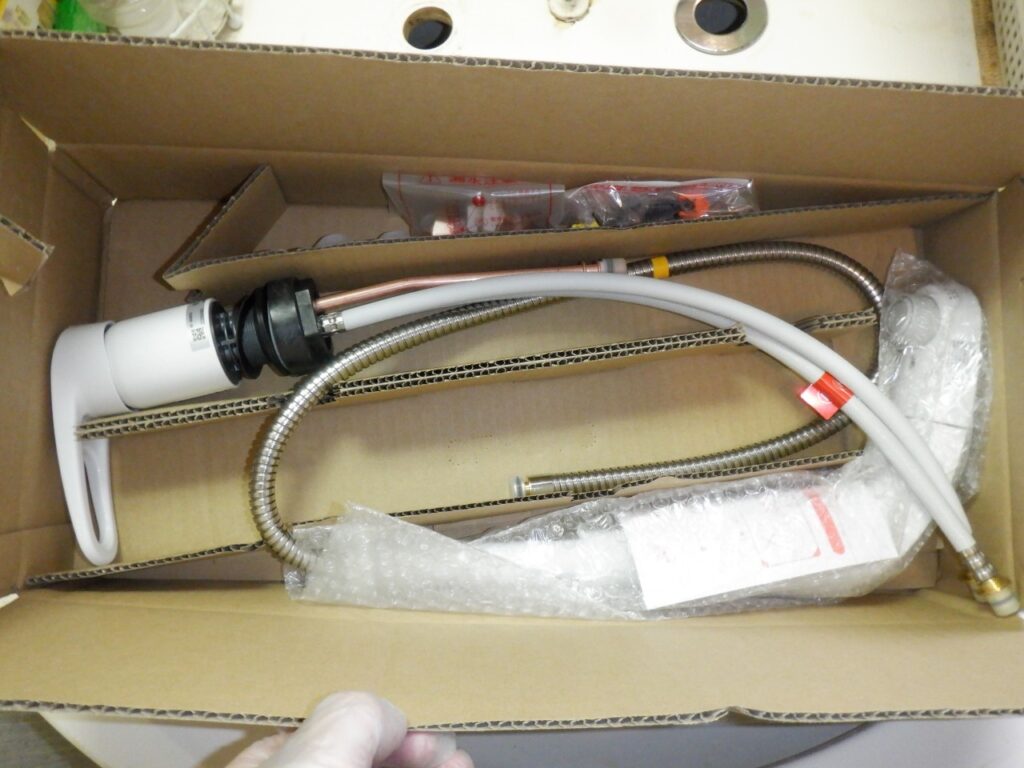 LIXIL　ｼﾝｸﾞﾙﾚﾊﾞｰ式洗髪ｼｬﾜｰ水栓　SF-800SYU