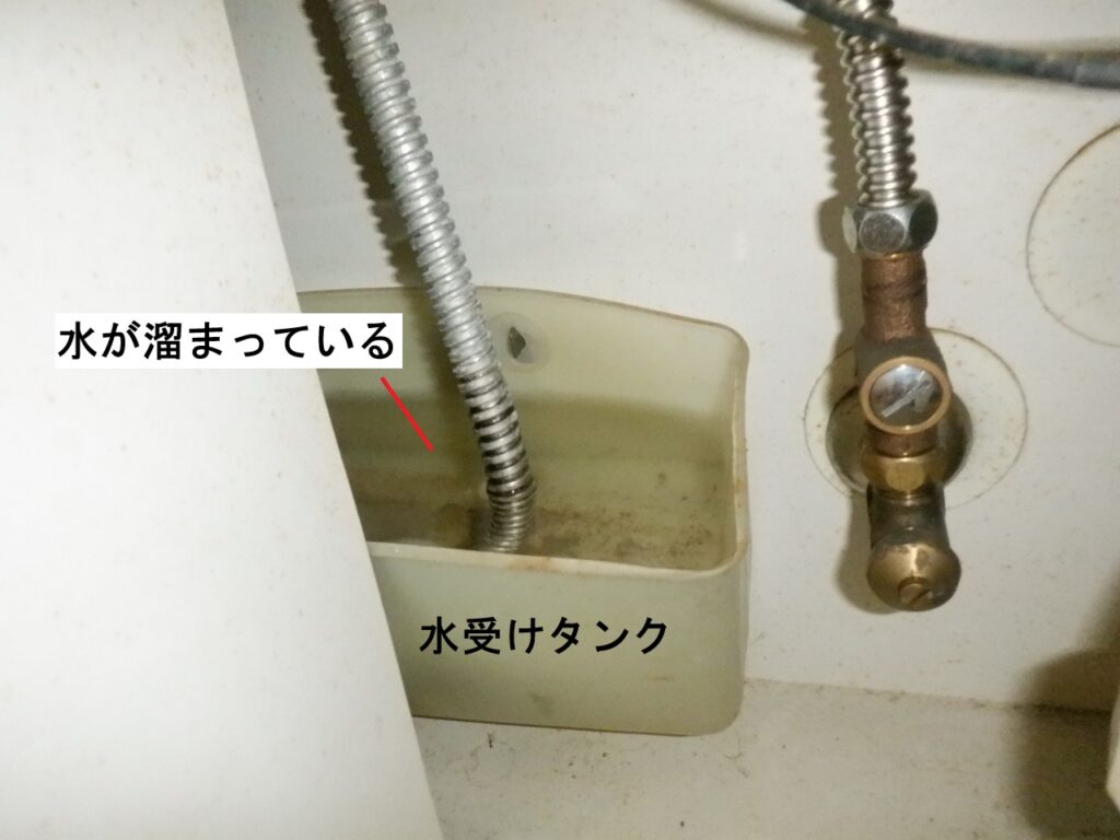 INAX　洗面ｻｰﾓｽﾀｯﾄ付洗髪ｼｬﾜｰ水栓　SF-31T（1991-2000年）
ｼｬﾜｰﾎｰｽから水漏れ