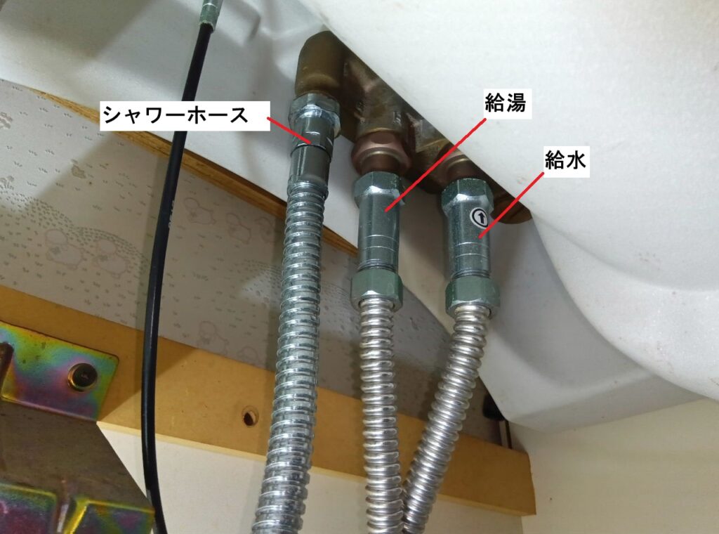 TOTO　洗面洗髪ｼｬﾜｰ混合水栓　TL370ARX
他社の水栓を使用して本体交換＜施工例＞
※TL390ARXも対象