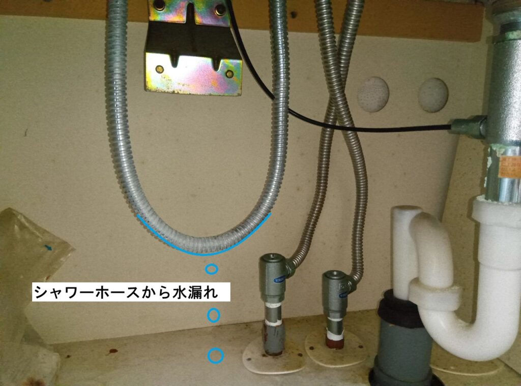 TOTO　洗面洗髪ｼｬﾜｰ混合水栓　TL370ARX
他社の水栓を使用して本体交換＜施工例＞
※TL390ARXも対象