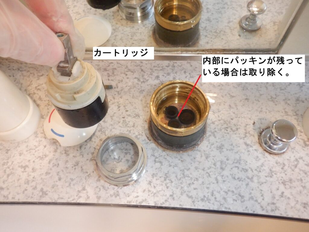 カートリッジ交換方法
MYM
洗面シングルレバー式洗髪シャワー水栓 FA242HU13A
※ミカド製 洗面化粧台 OEM品
(MYM品番) FA242HU13-V525