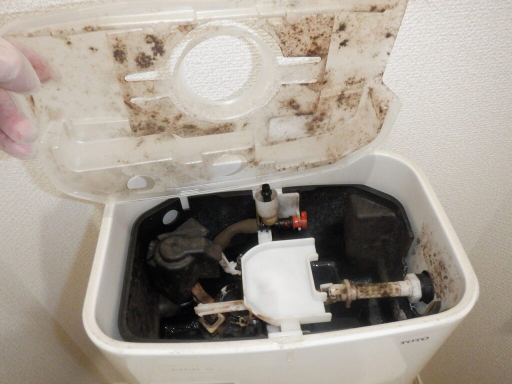 TOTO　ﾄｲﾚﾀﾝｸ　SH341BA・SH340BA　ﾎﾞｰﾙﾀｯﾌﾟ・制御筒ﾕﾆｯﾄ（排水弁）の交換手順
