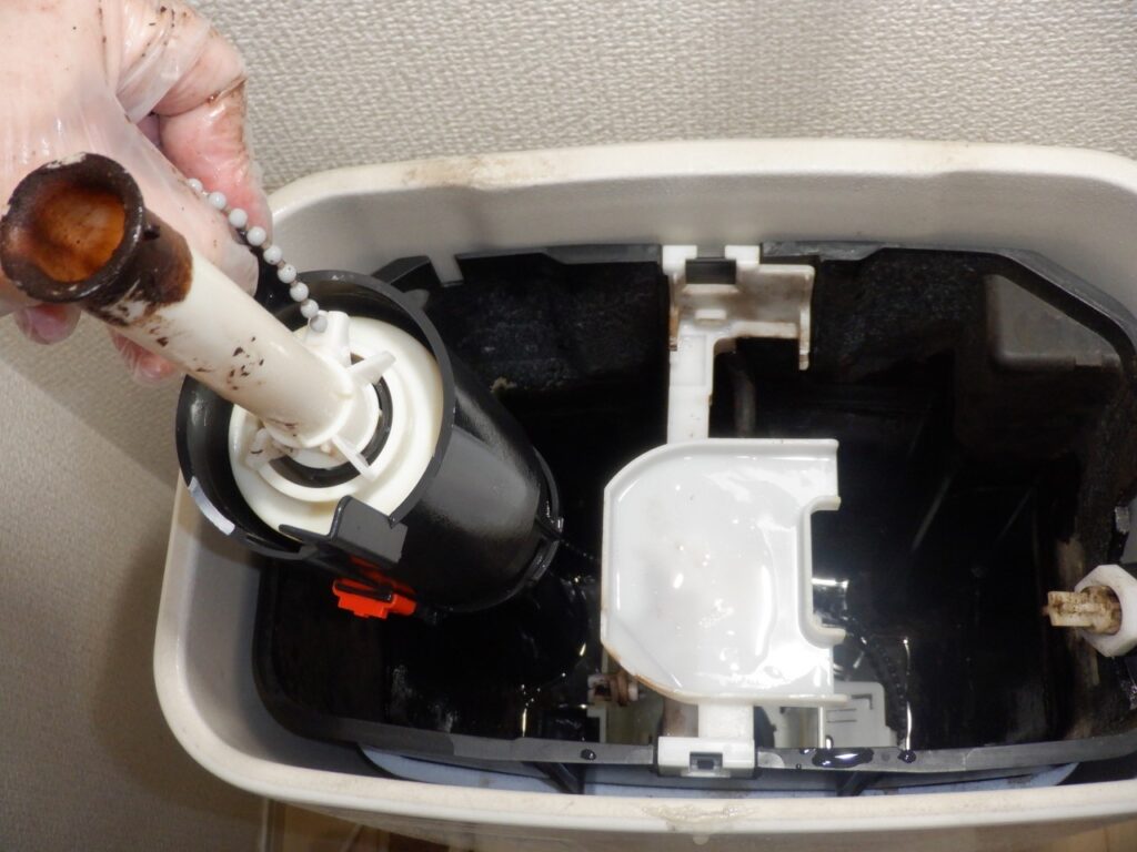 TOTO　SH341BA・SH340BA

ボールタップ（HH06052N）、制御筒ユニット（HH07096R）の交換方法