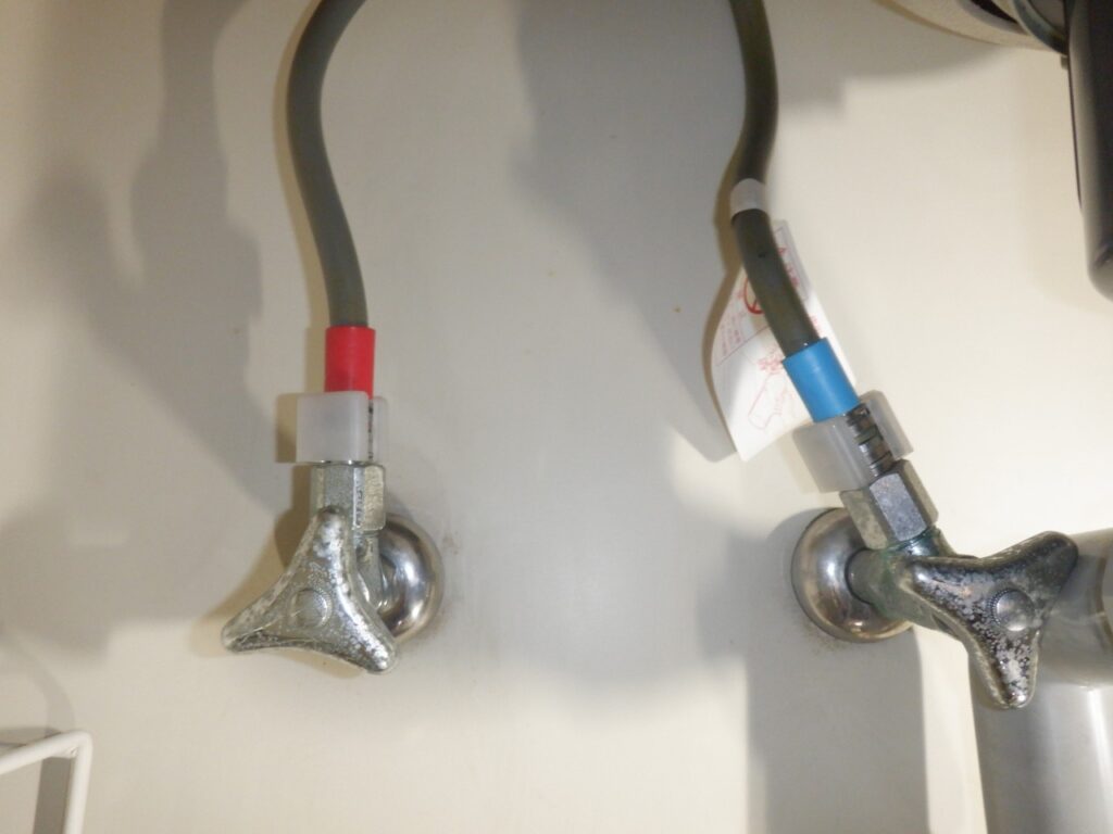 NAiS（ﾊﾟﾅｿﾆｯｸ）ｷｯﾁﾝ用ｼﾝｸﾞﾙﾚﾊﾞｰ混合水栓　QG34SK1SW（1998-2002年）